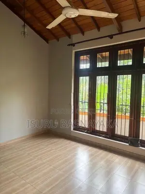 Piliyandala 2 Storey House for Rent