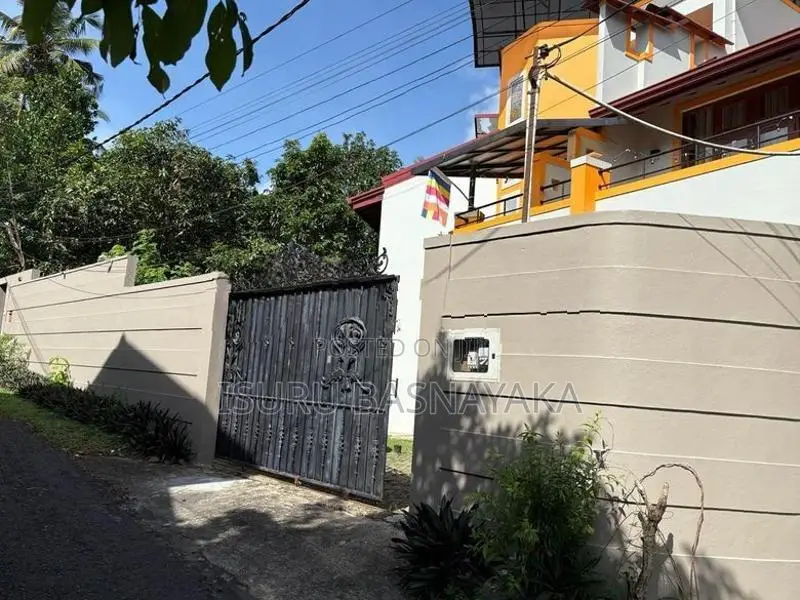 Piliyandala 2 Storey House for Rent