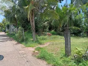 Kottawa Horahena 6 Perched Valuable Land for Sale