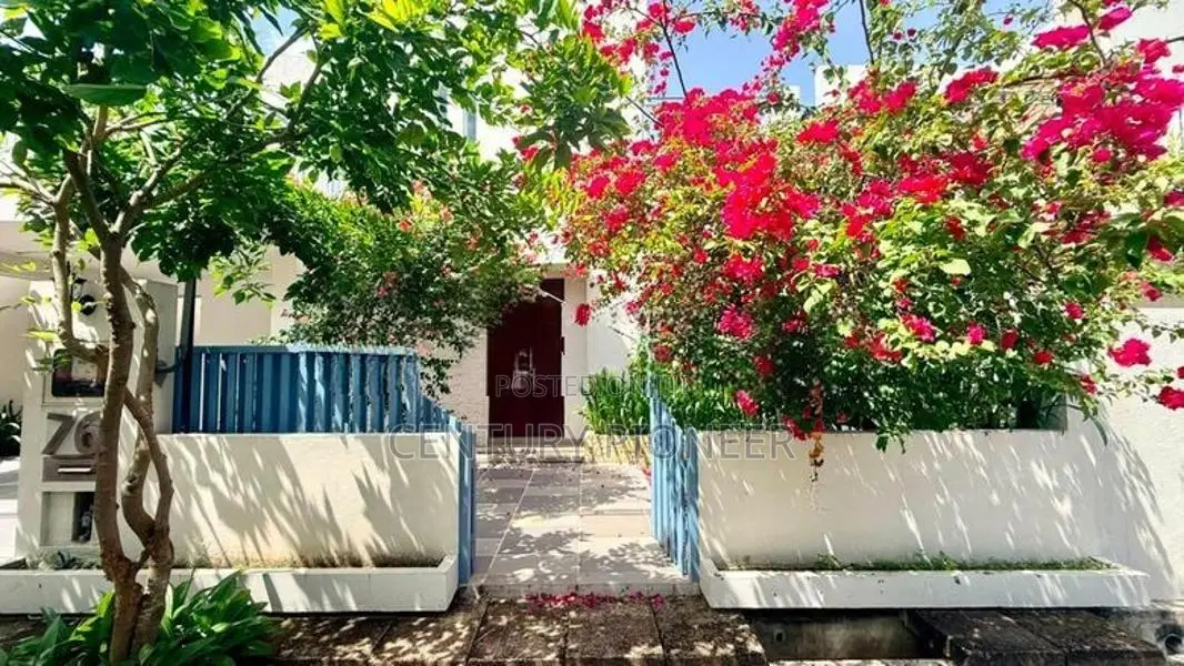 Santorini Apartment Villa for Sale at Negombo