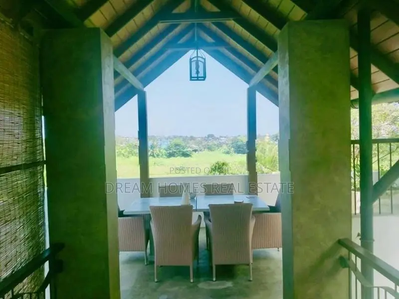 Spacious 4BR Luxury Home for Sale – Battaramulla