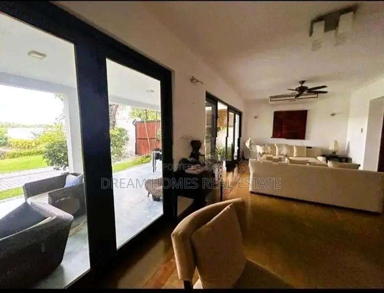 Luxury House for Sale in Battaramulla