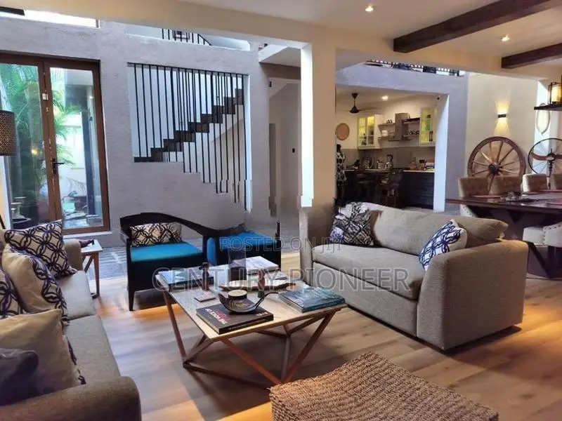 Luxury House for Sale in Colombo 5