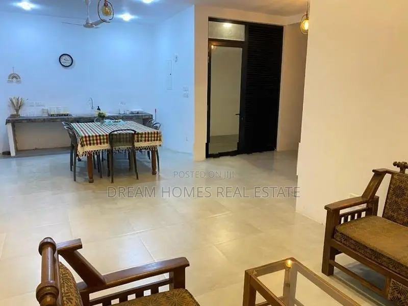 Spacious 3-Bedroom House for Sale Gothatuwa