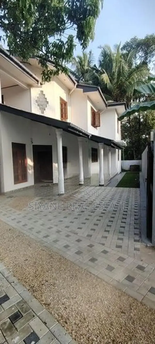 Gampaha House Sale-ගම්පහ මිරිස්වත්තෙන් කාමර 4ක දෙමහල් නිවසක් විකිණීමට.