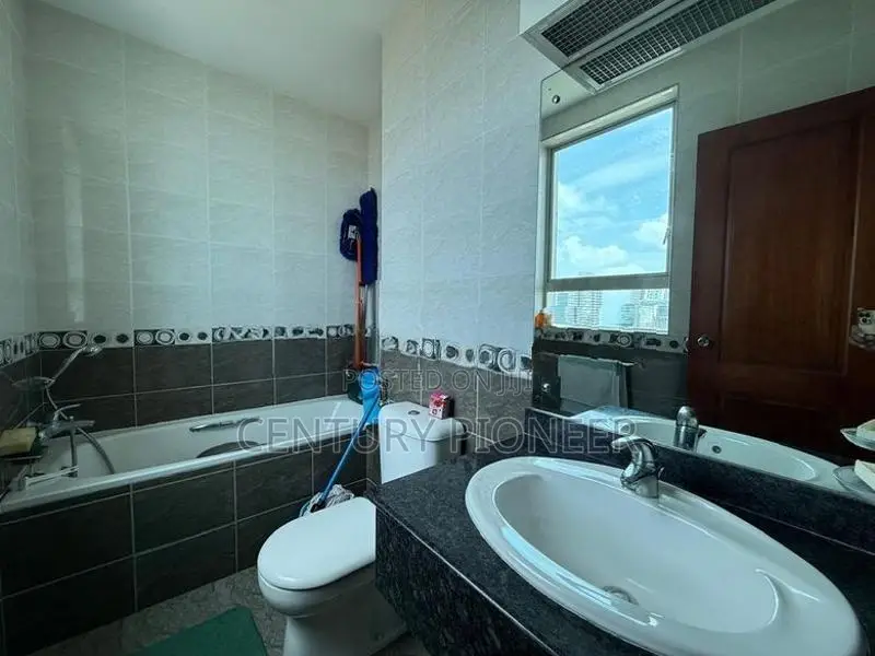 Iceland Residencies - Apartment for Sale in Colombo 3