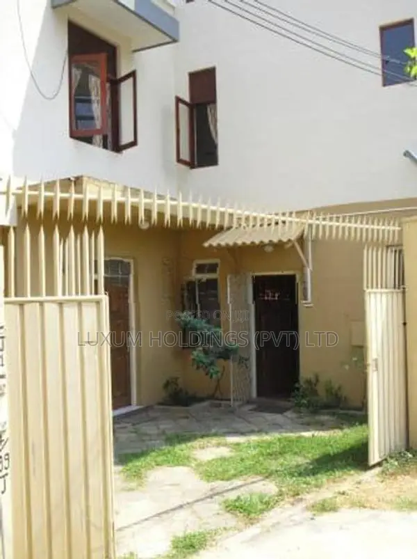 House For Rent Off Asian International school Colombo 05 [ 747C ]
