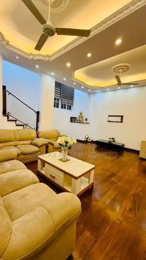 Luxury furnished House For Rent in Thalawathugoda | EH442