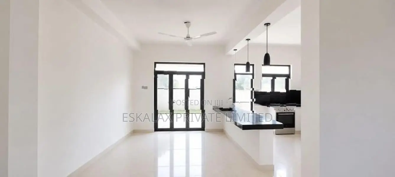 22 Perches Luxury House for immediate Sale in Piliyandala - EH439