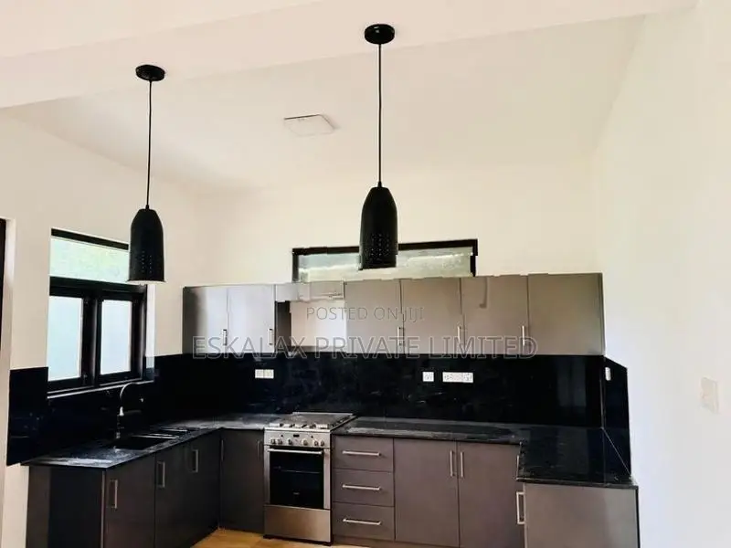 22 Perches Luxury House for immediate Sale in Piliyandala - EH439