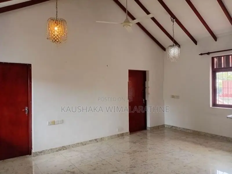 Two Story House for Rent in Mount Lavinia