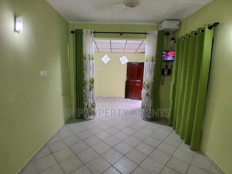 Single Story House for Sale in Wellampitiya