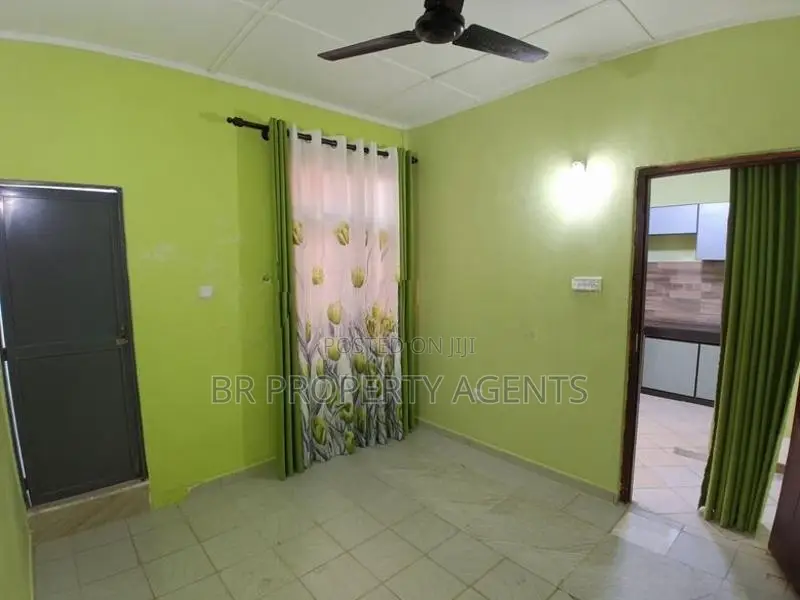 Single Story House for Sale in Wellampitiya