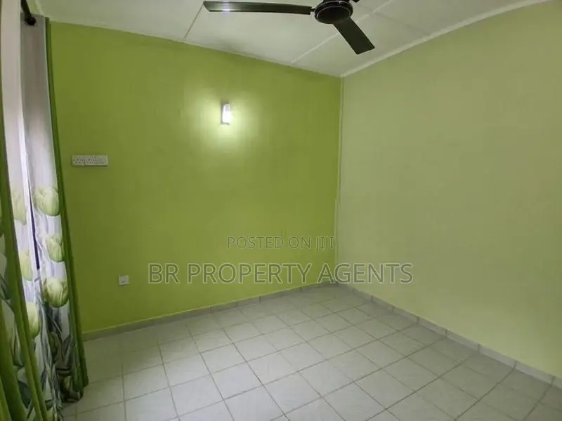 Single Story House for Sale in Wellampitiya