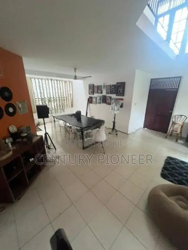 House for Sale in Colombo 5