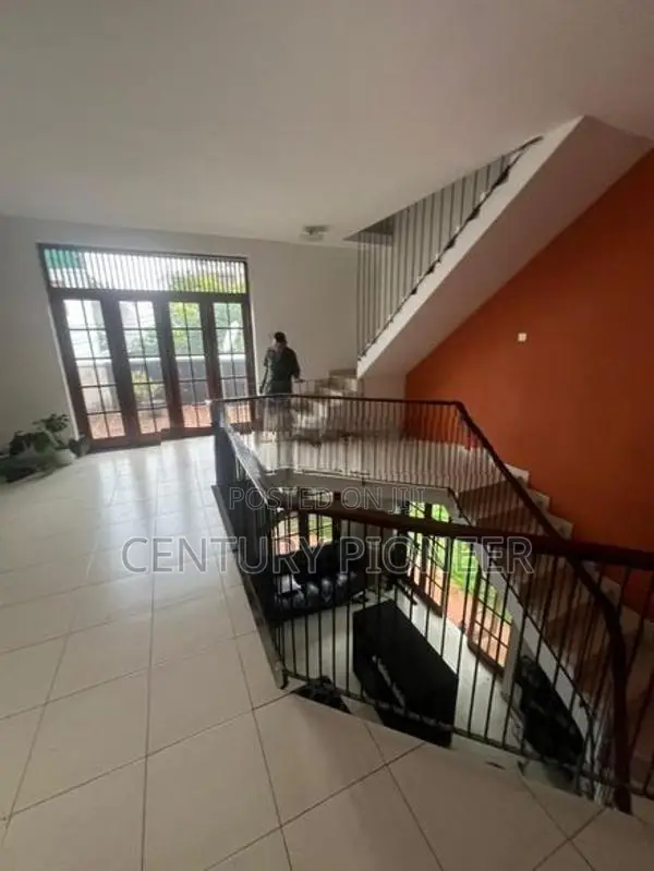 House for Sale in Colombo 5