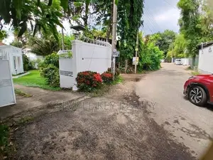 Land with House for Sale in Gampaha