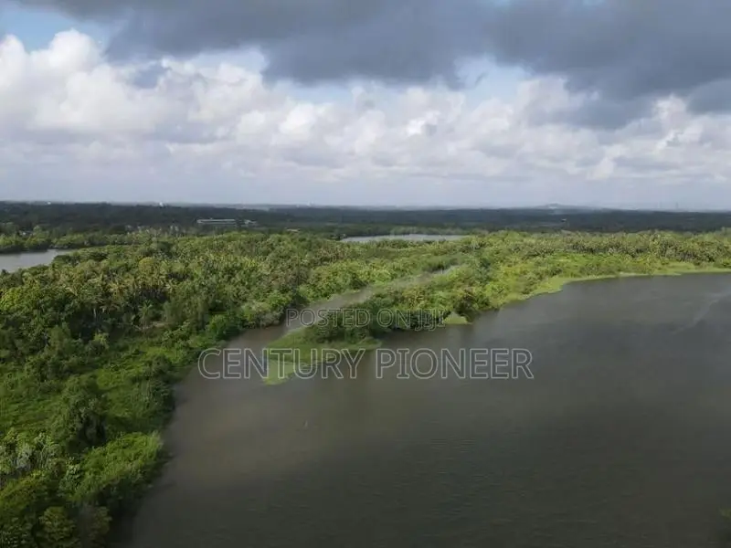 Waterfront Land for Sale in Bolgoda