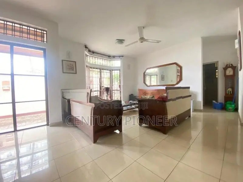 House for Sale in Colombo 5