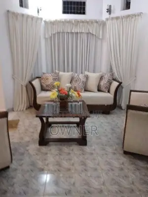 Upstairs House for Rent in Athurugiriya
