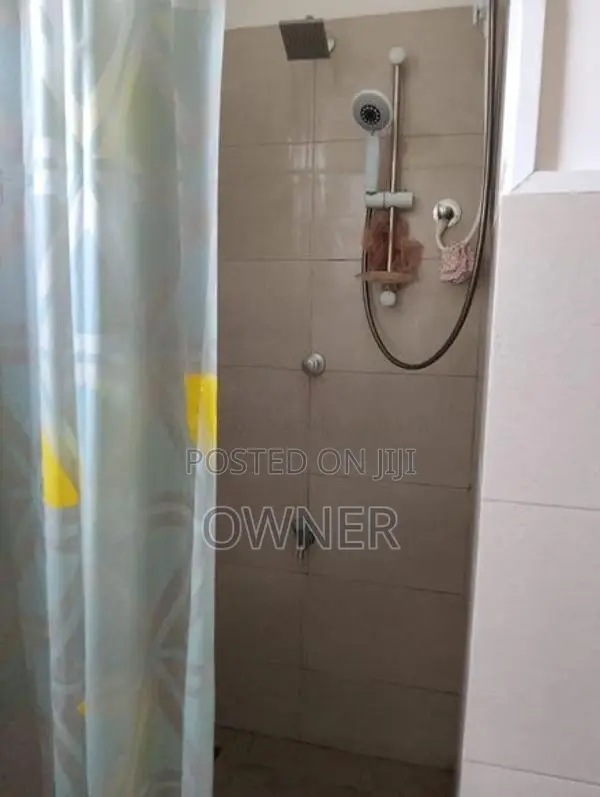 Upstairs House for Rent in Athurugiriya