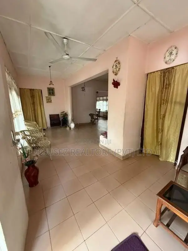 Spacious 5-Bedroom House for Sale – Maharagama