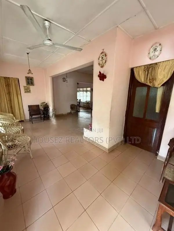 Spacious 5-Bedroom House for Sale – Maharagama