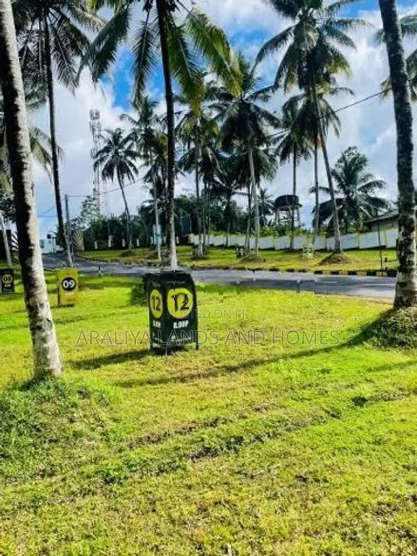 Land For Sale In 10 Minutes To Homagama Town