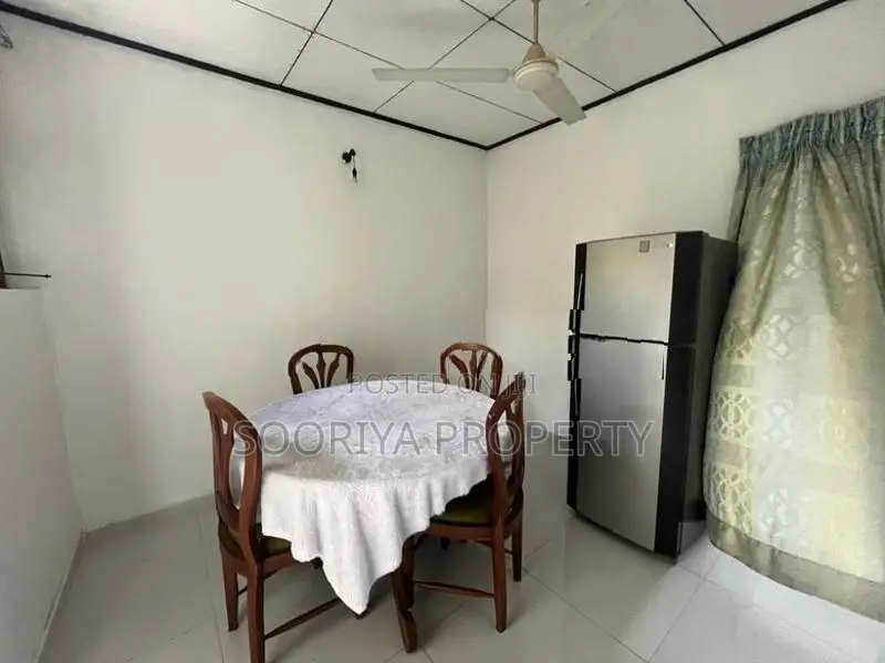ATHURUGIRIYA 2BR UPSTAIR FURNISHED HOUSE FOR RENT