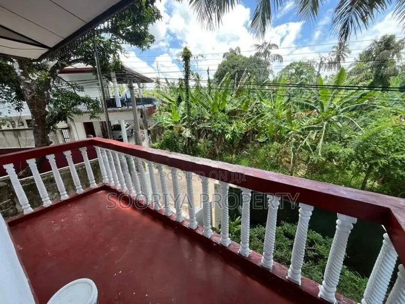 ATHURUGIRIYA 2BR UPSTAIR FURNISHED HOUSE FOR RENT