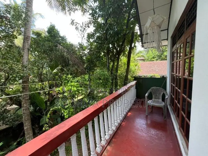 ATHURUGIRIYA 2BR UPSTAIR FURNISHED HOUSE FOR RENT