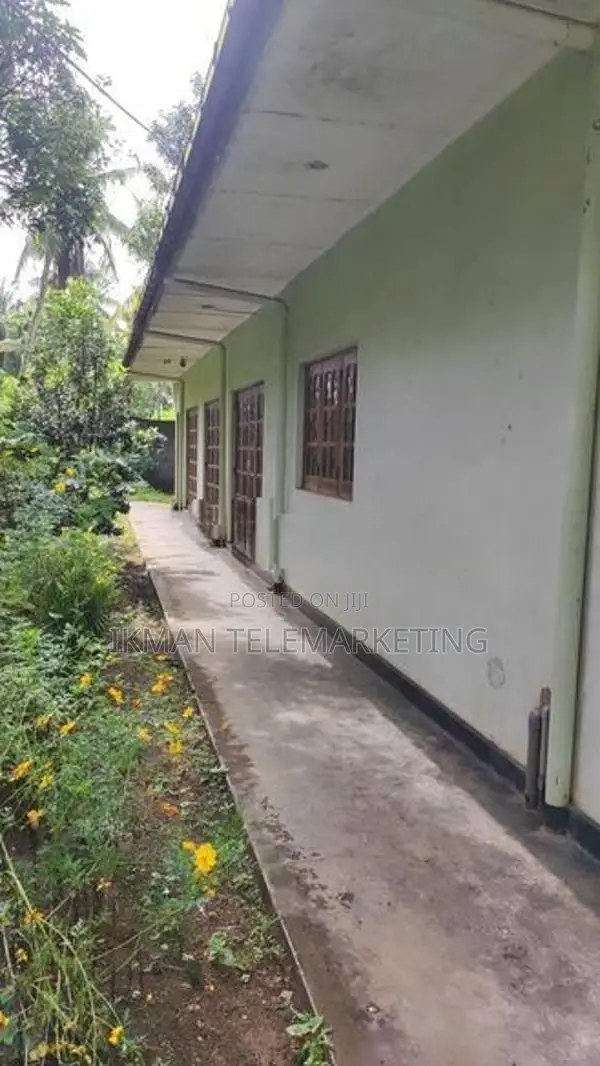 64.3 Perch Land for Sale in Radawana Junction