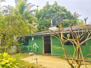 අංග සම්පූර්ණ නිවසක් විකිණීමට