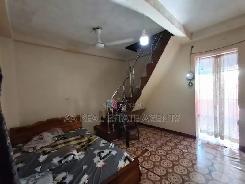 Two Storey House for Sale in Colombo 10