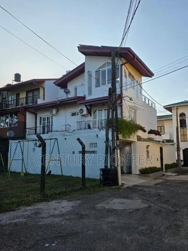 House for sale in Kotte