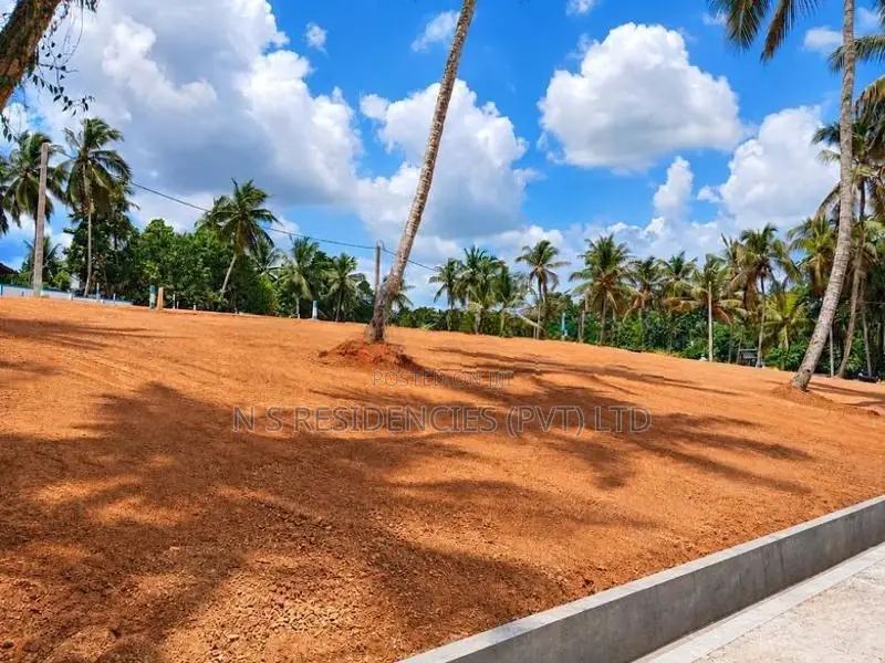 Attanagalla Valuable Land for Sale -M07