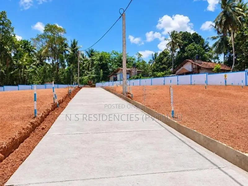 Attanagalla Valuable Land for Sale -M07