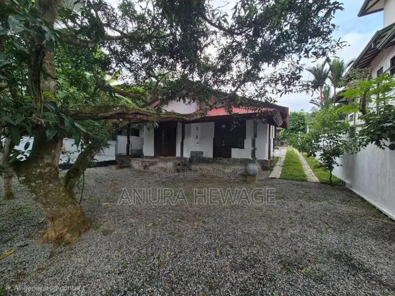 දෙල්ගොඩ, නගරය ආසන්නයේ පිහිටි නවීන නිවසක් විකිණීමට ඇත. (ID : DLGD001S)