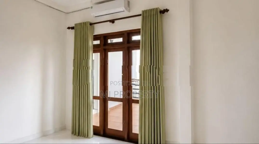 ( TS-1204) Valuable Two Storey House Sale in Athurugiriya