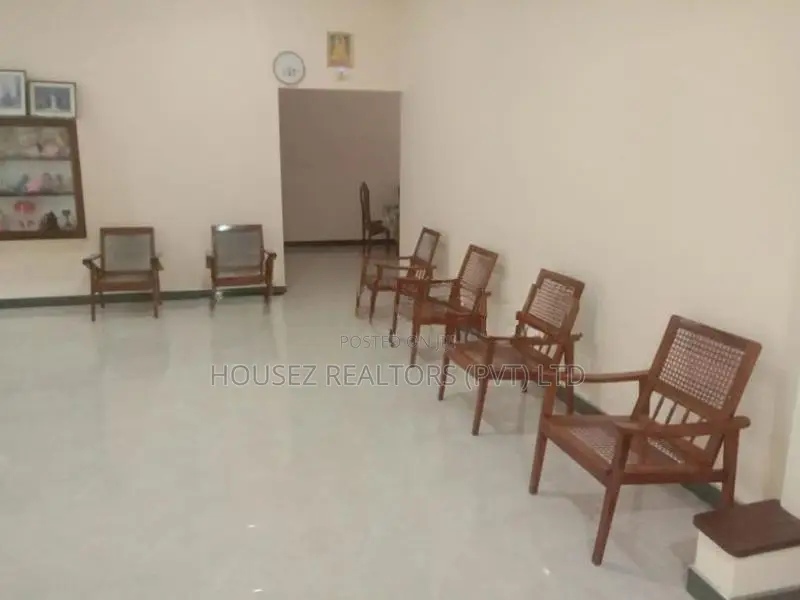 Well-Furnished 5-Bedroom House for Sale – Galle