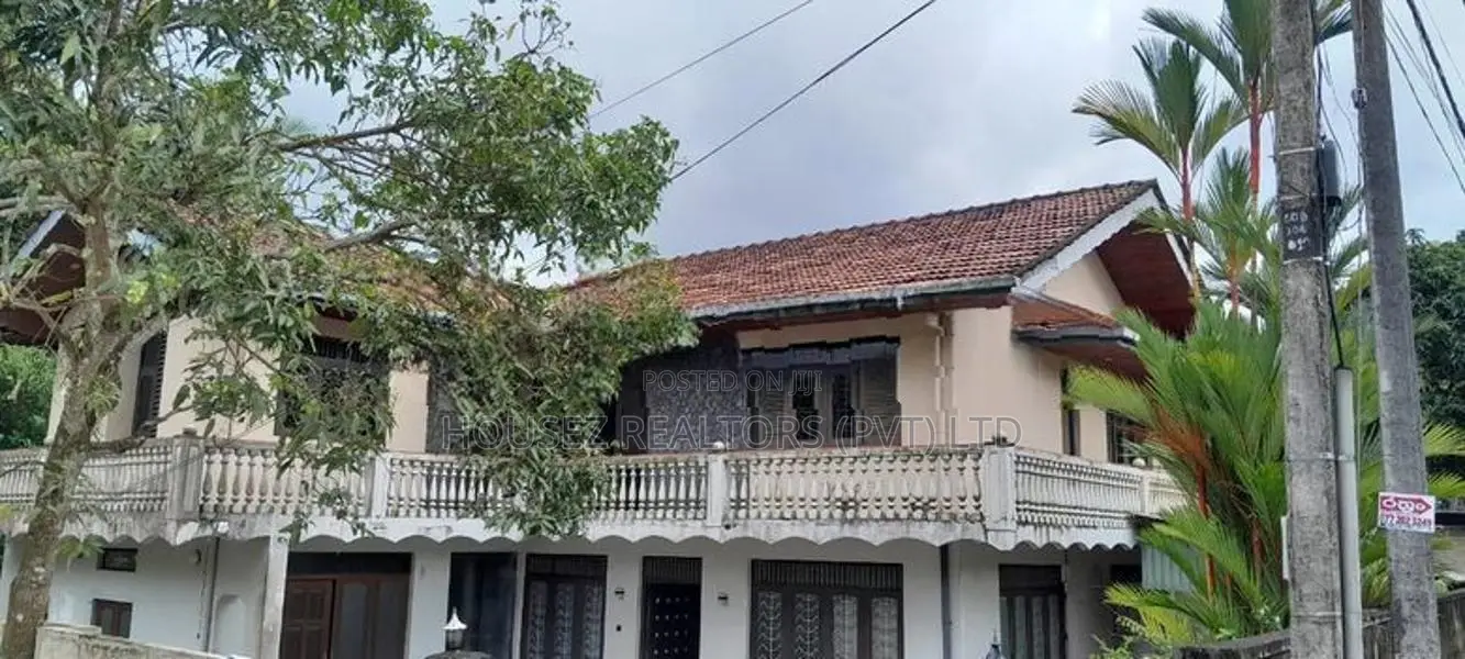 Spacious 6-Bedroom House for Rent – Piliyandala