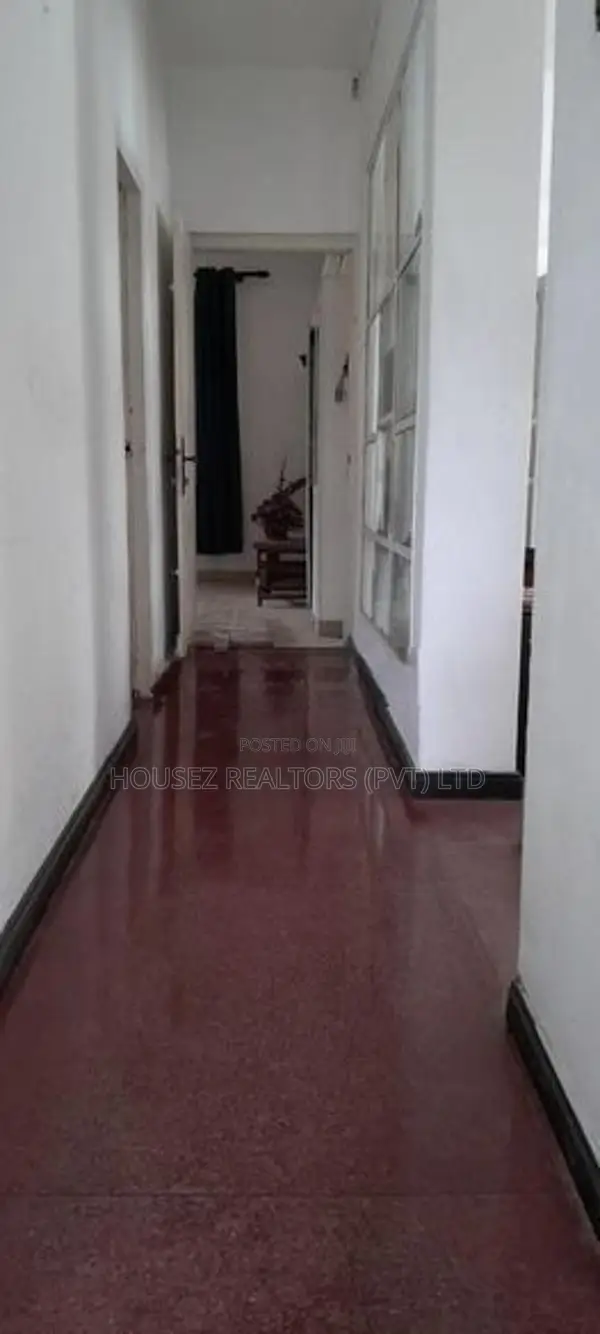 Spacious 6-Bedroom House for Rent – Piliyandala