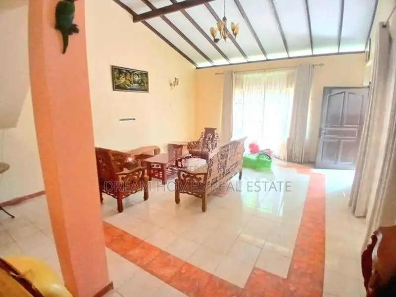Fully Furnished 3-Bedroom House for Rent – Thalangama North