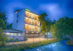 LUXURY HOTEL FOR SALE IN BORALASGAMUWA