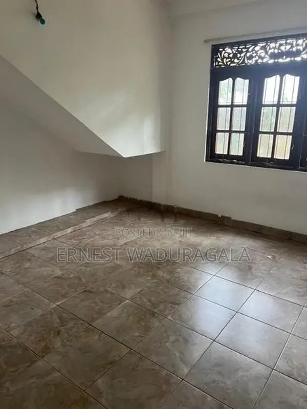 Ground Floor in Rent Battaramulla - 600