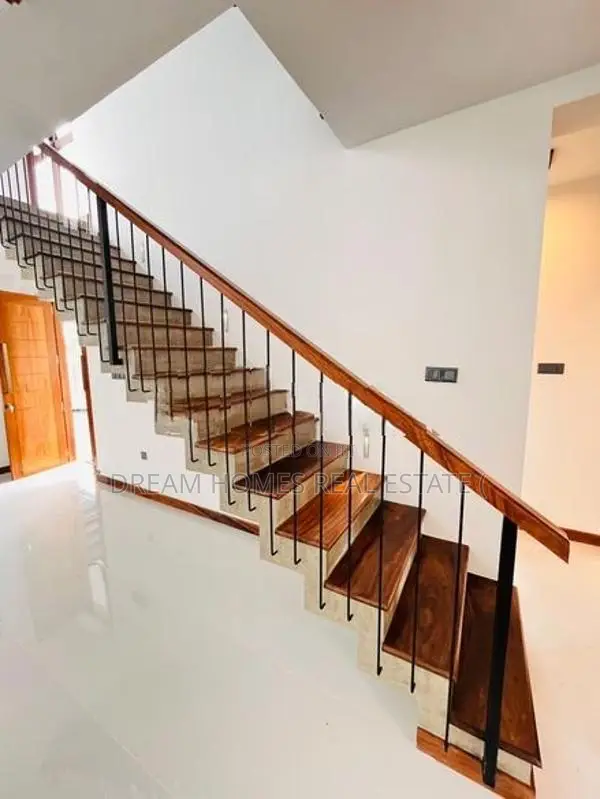 Brand New Luxury Villa for Sale – Malabe