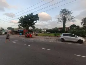 Prime 20-Perch Bare Land for Sale at Angoda Junction