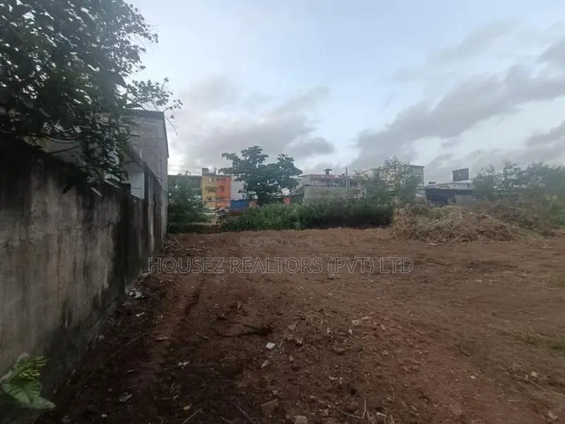 Prime 20-Perch Bare Land for Sale at Angoda Junction