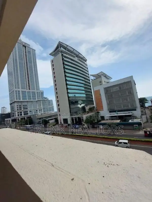 Crescat Residencies, Colombo 03 02BR Apartment For Rent (NK11798)