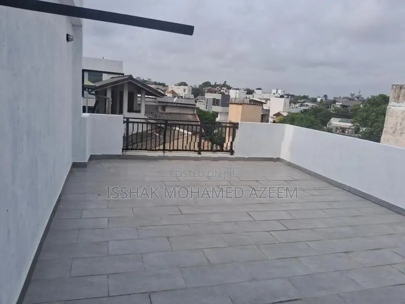 B/n 1 St-Floor 3 B/r House for Rent
